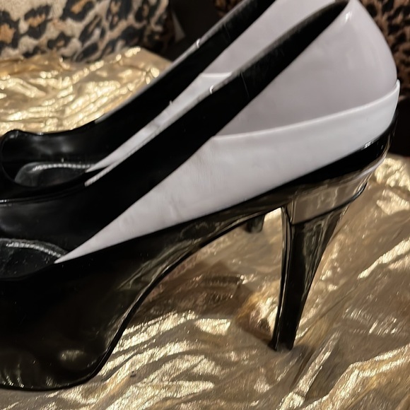 3 colors, black, grey and white - Picture 2 of 10